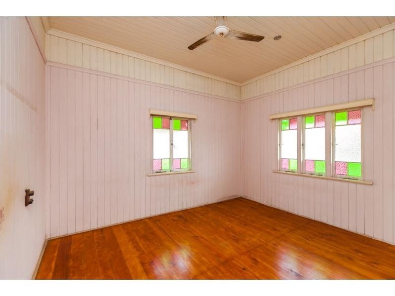 67 Livingstone Street, Berserker QLD 4701