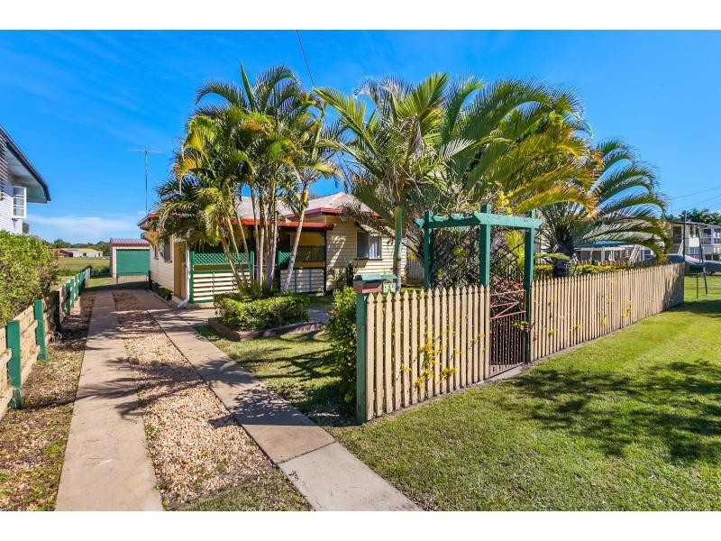 121 Haynes Street North, Kawana QLD 4701