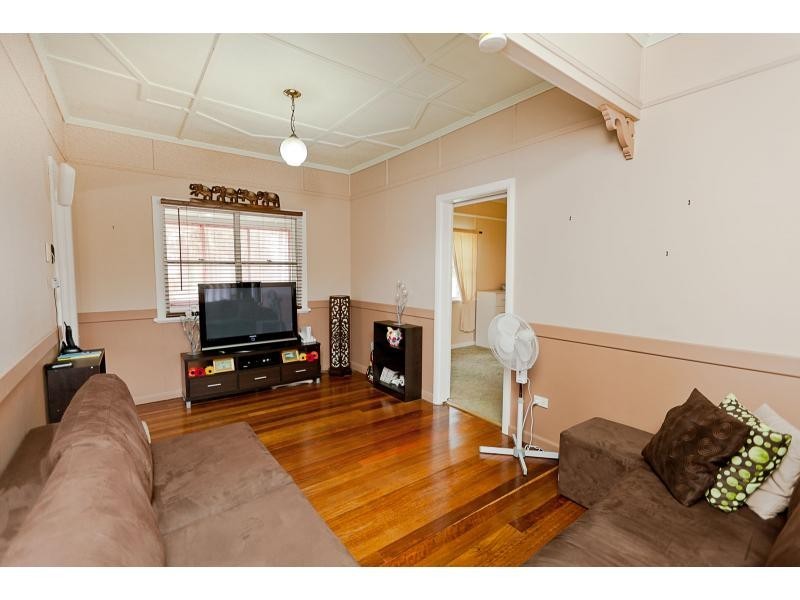 152 Simpson Street, Berserker QLD 4701