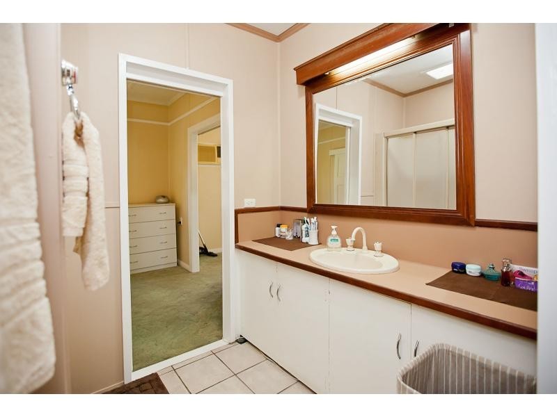 152 Simpson Street, Berserker QLD 4701