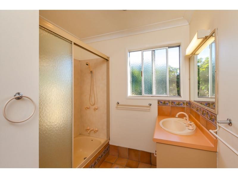 137 Haynes Street, Kawana QLD 4701