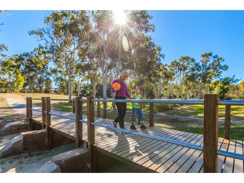 42 Kavanagh Crescent, Koongal QLD 4701