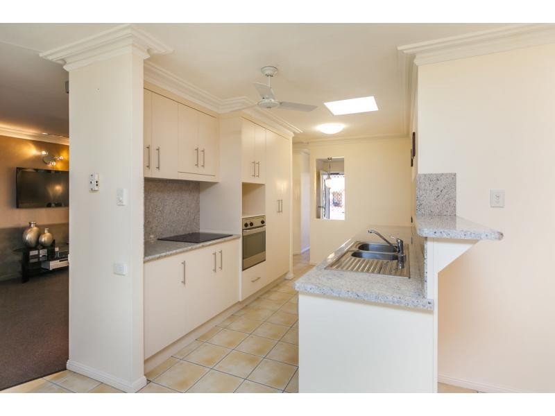 42 Kavanagh Crescent, Koongal QLD 4701