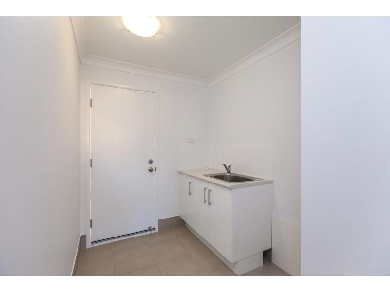 98 Leamington Street, Berserker QLD 4701