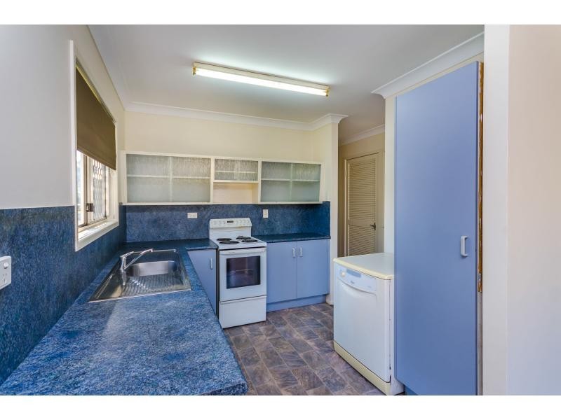 99 Haynes Street, Park Avenue QLD 4701