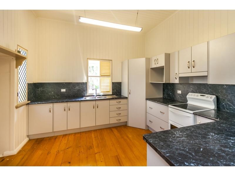 89 Connor Street, Koongal QLD 4701