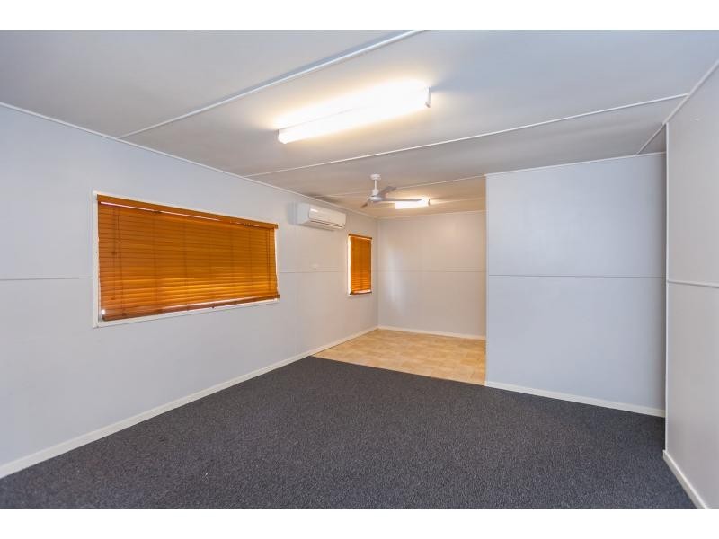 17 Ellis Street, Berserker QLD 4701