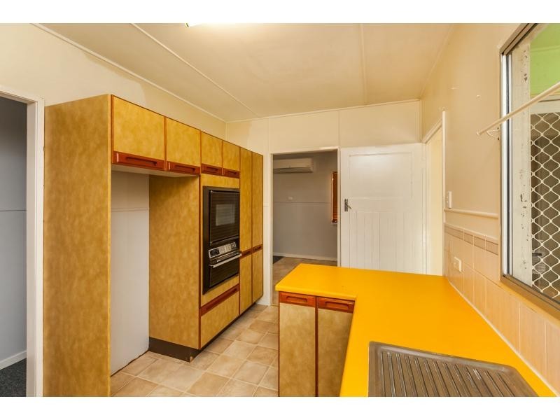 17 Ellis Street, Berserker QLD 4701
