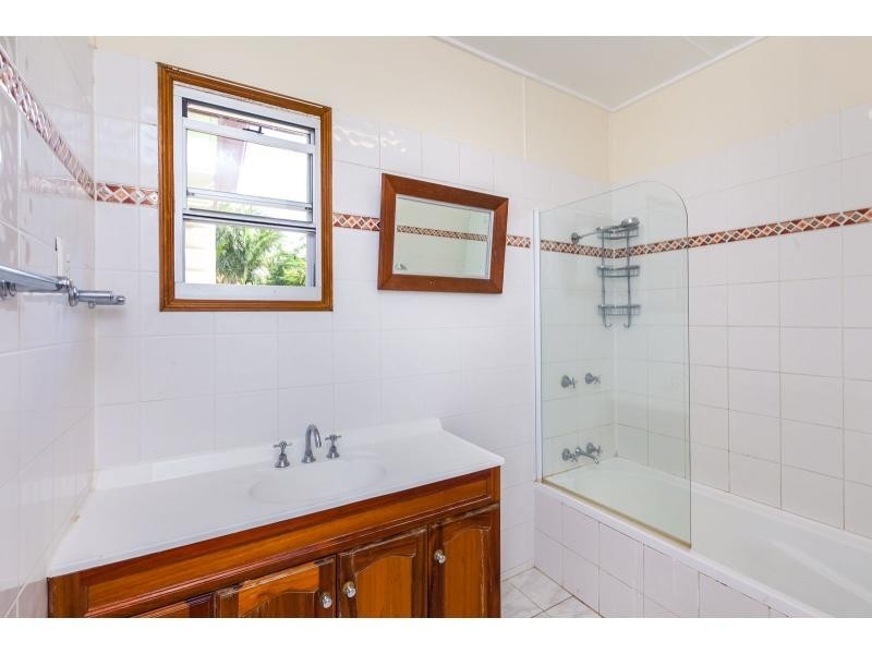 17 Ellis Street, Berserker QLD 4701