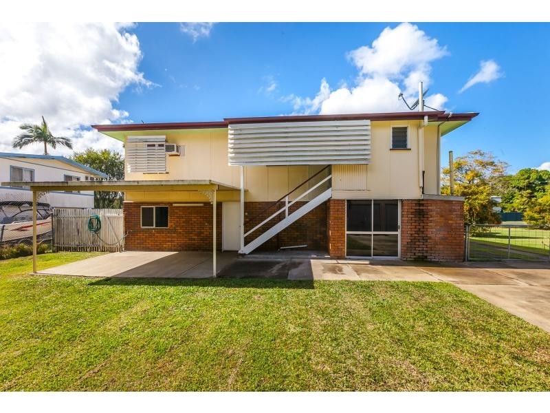17 Ellis Street, Berserker QLD 4701