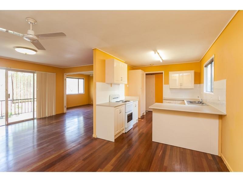 471 Crane Avenue, Kawana QLD 4701