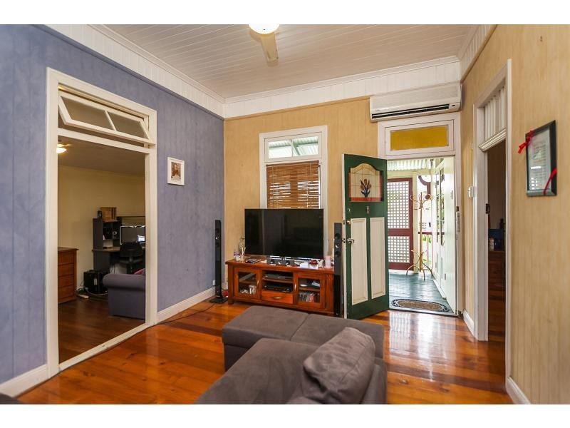 16A Main Street, Park Avenue QLD 4701