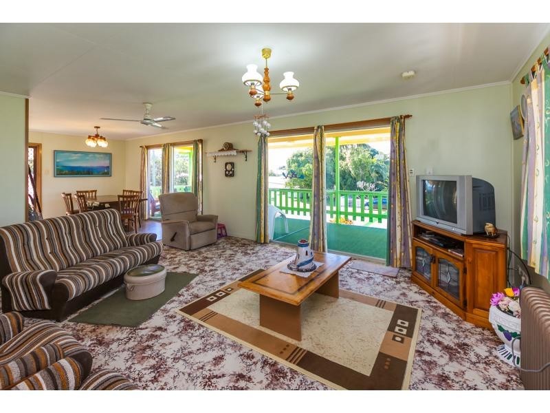 20 Limpus Avenue, Keppel Sands QLD 4702