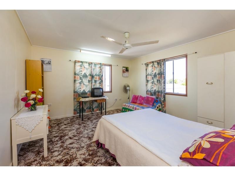 20 Limpus Avenue, Keppel Sands QLD 4702