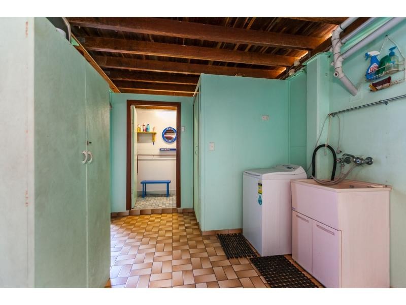 20 Limpus Avenue, Keppel Sands QLD 4702