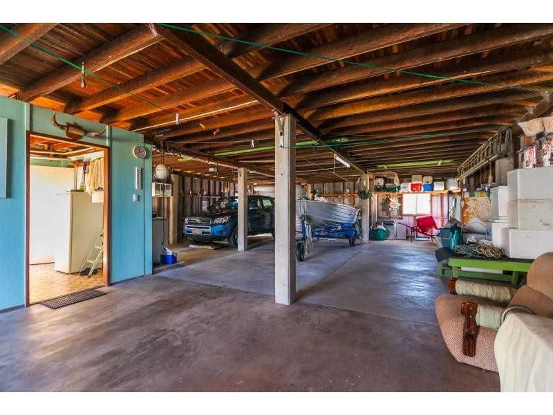 20 Limpus Avenue, Keppel Sands QLD 4702