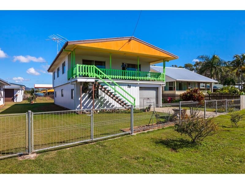 20 Limpus Avenue, Keppel Sands QLD 4702