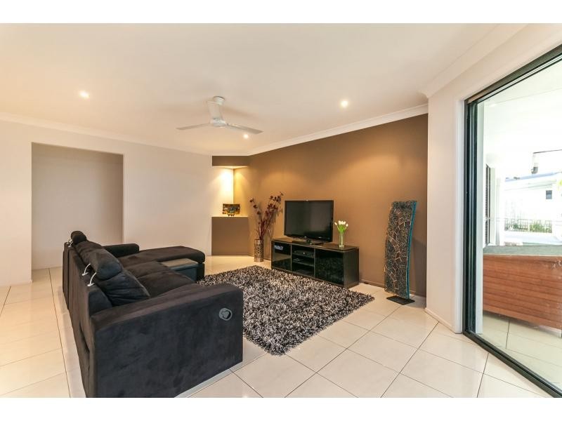 10 Jamie Crescent, Gracemere QLD 4702