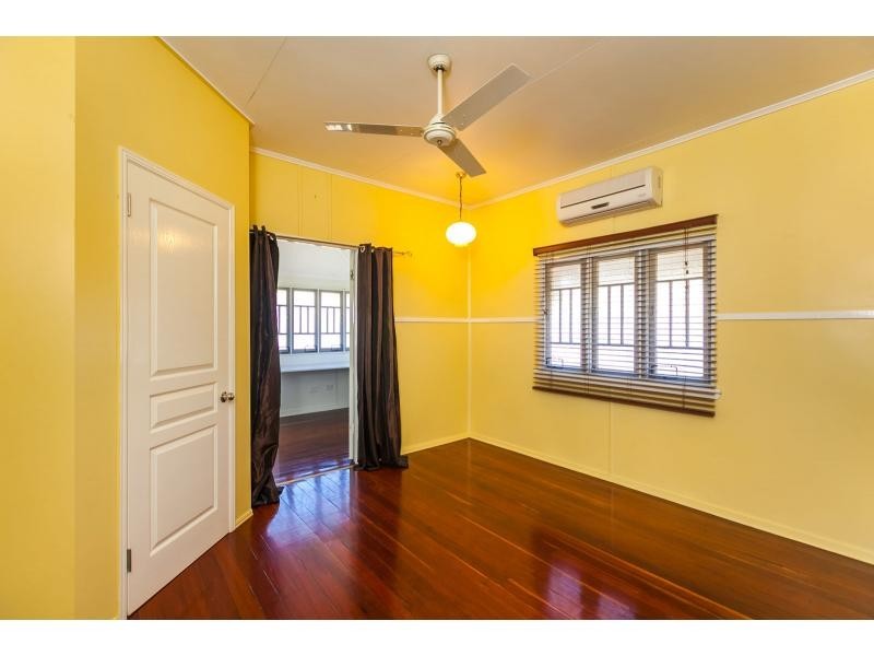 157 Lakes Creek Road, Berserker QLD 4701