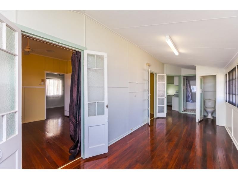 157 Lakes Creek Road, Berserker QLD 4701