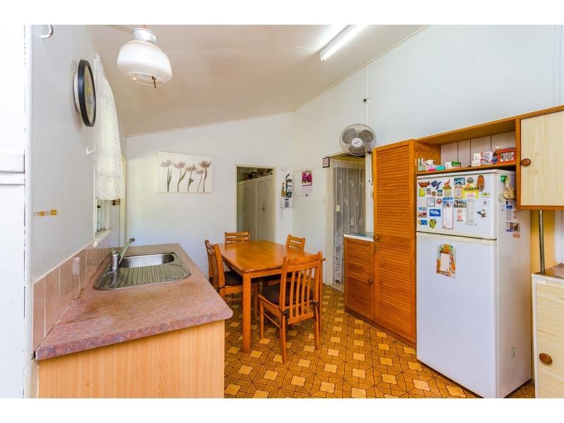 8 Hogan Street, Park Avenue QLD 4701