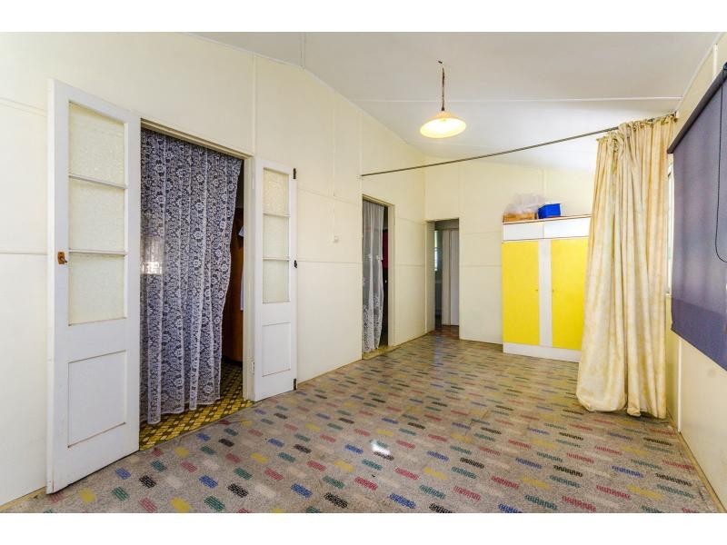 8 Hogan Street, Park Avenue QLD 4701
