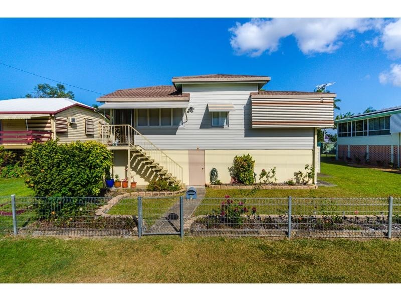 8 Hogan Street, Park Avenue QLD 4701