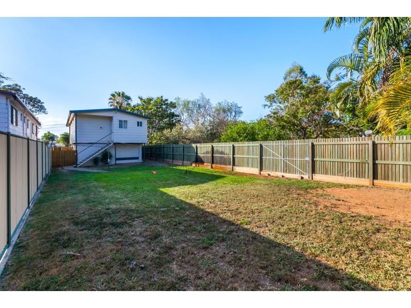 52 Wackford Street, Park Avenue QLD 4701