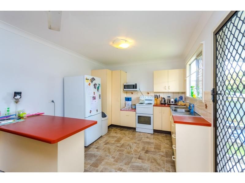 56 Gray Street, Park Avenue QLD 4701