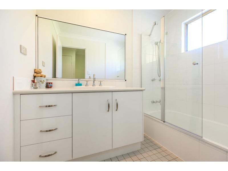 5 Gremalis Drive, Parkhurst QLD 4702