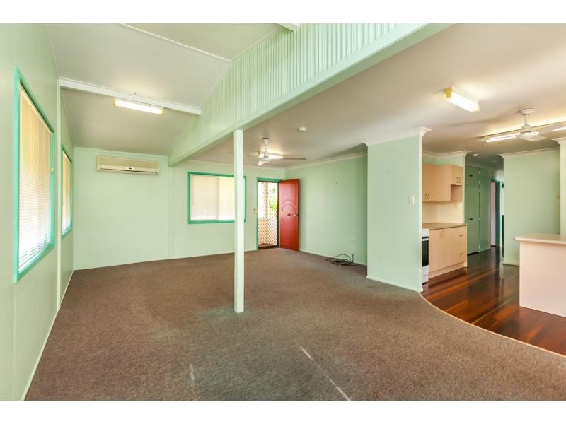 8 Doyle Street, Park Avenue QLD 4701