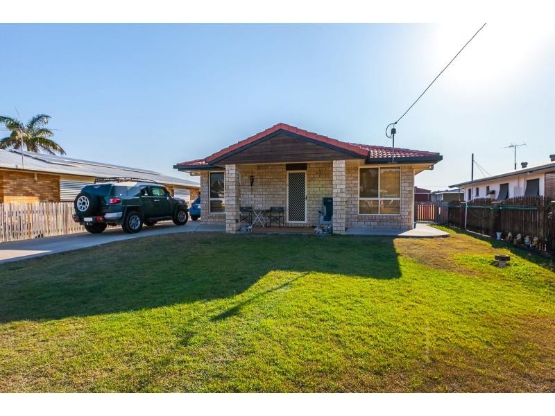 24 Limpus Avenue, Keppel Sands QLD 4702