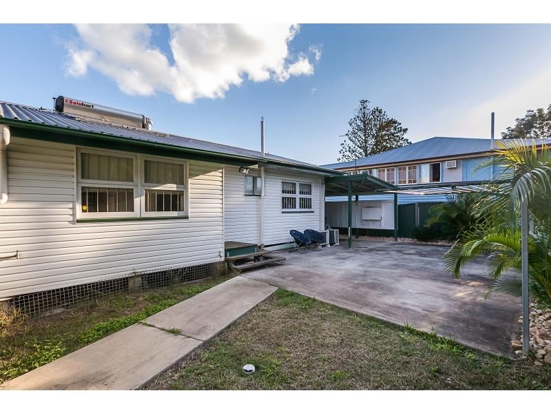 81 Armstrong Street, Berserker QLD 4701