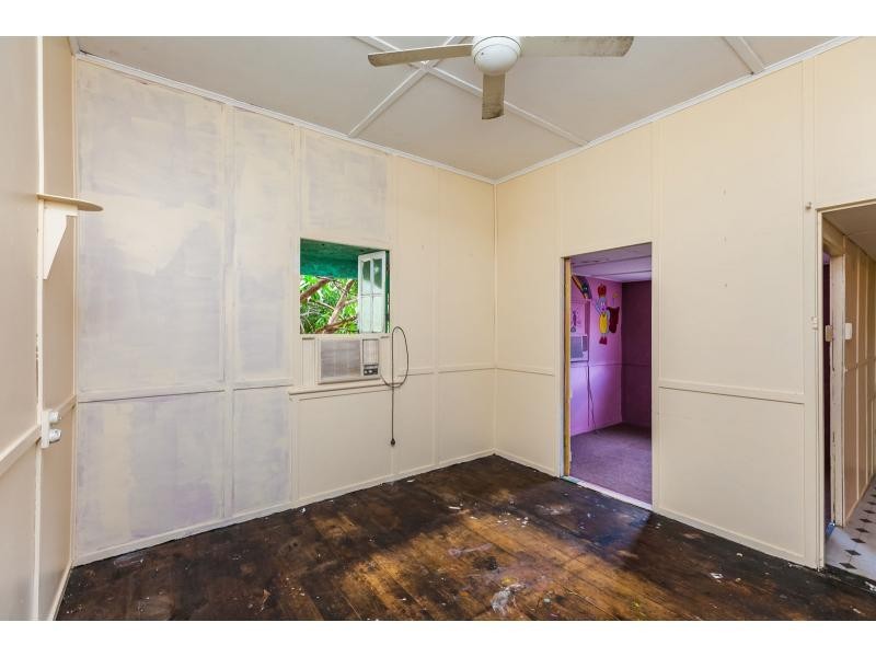 40 Underwood Street, Park Avenue QLD 4701
