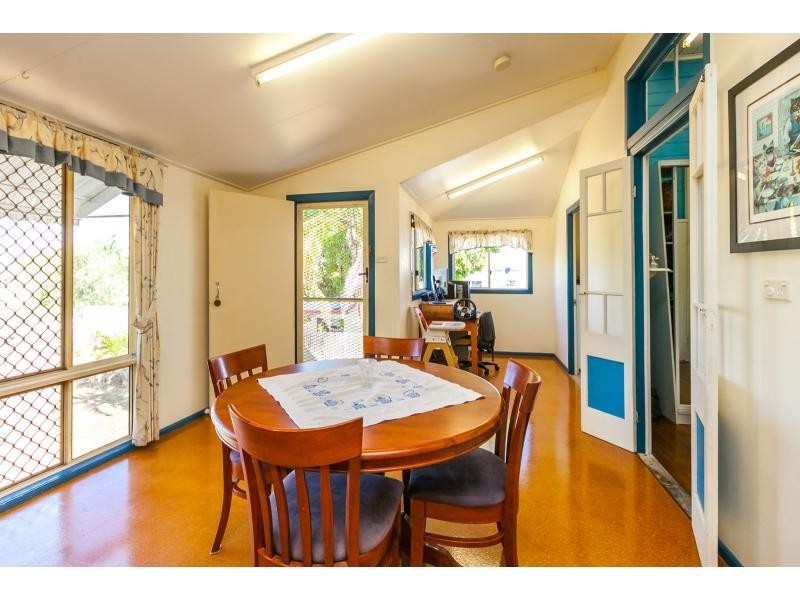 11 Arnold Street, Allenstown QLD 4700