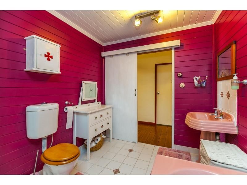 11 Arnold Street, Allenstown QLD 4700