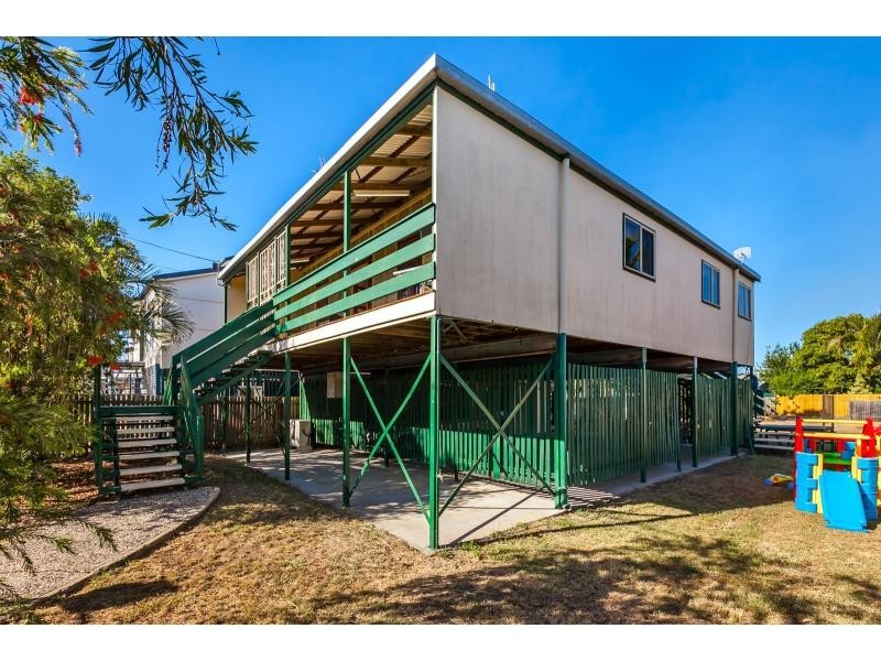 11 Arnold Street, Allenstown QLD 4700