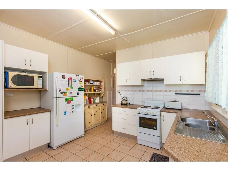 26 Burnett Street, Berserker QLD 4701