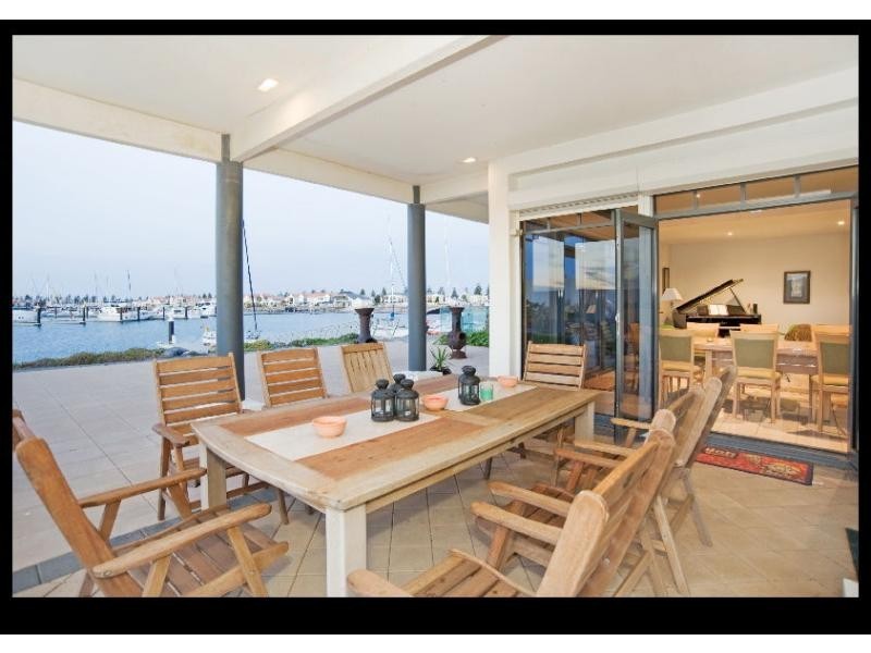 38 Cooroyba Court, North Haven SA 5018