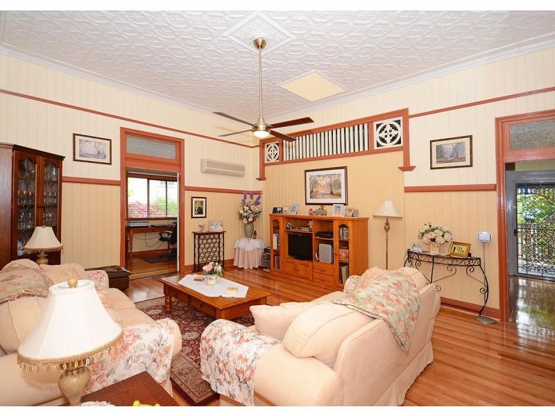 216 John Street, Maryborough QLD 4650