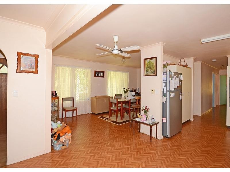 61 Loretto Drive, Oakhurst QLD 4650