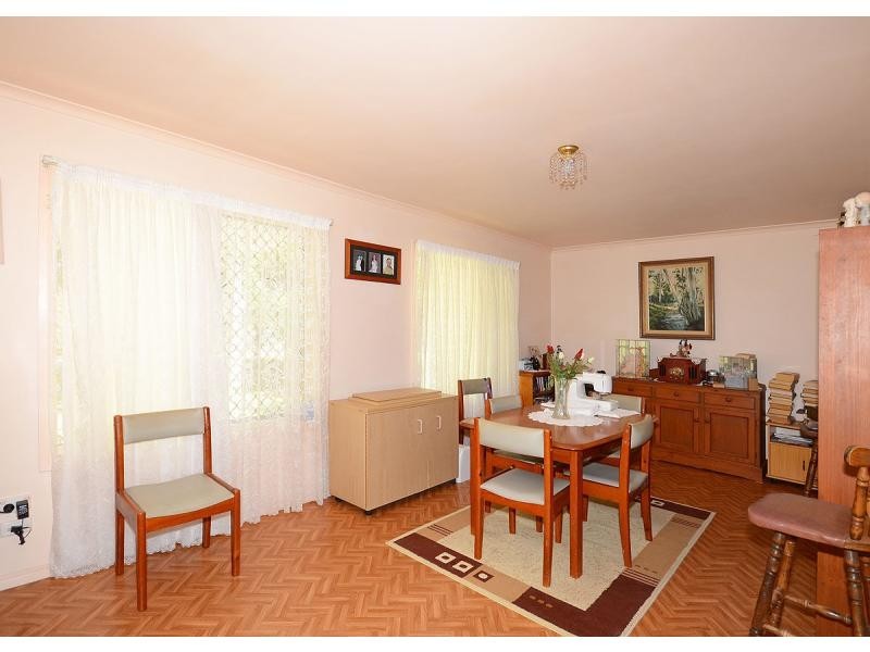 61 Loretto Drive, Oakhurst QLD 4650