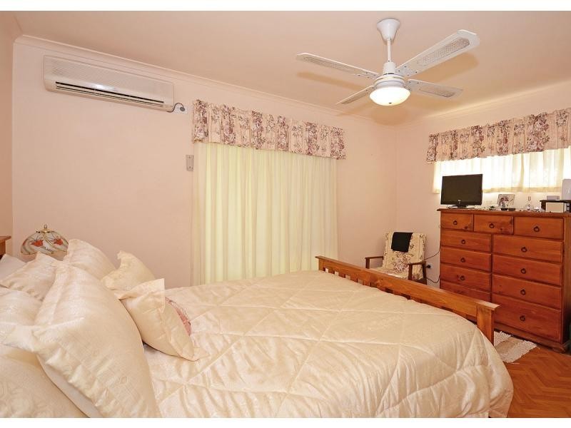 61 Loretto Drive, Oakhurst QLD 4650