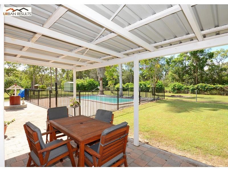 61 Loretto Drive, Oakhurst QLD 4650