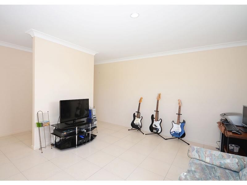 29 Westwood Way, Oakhurst QLD 4650