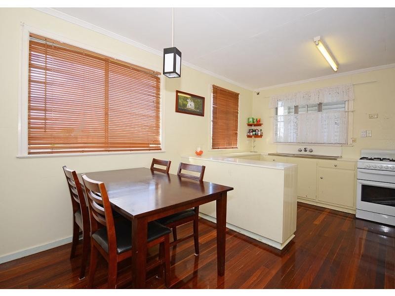 32 Gillhespy Street, Maryborough QLD 4650