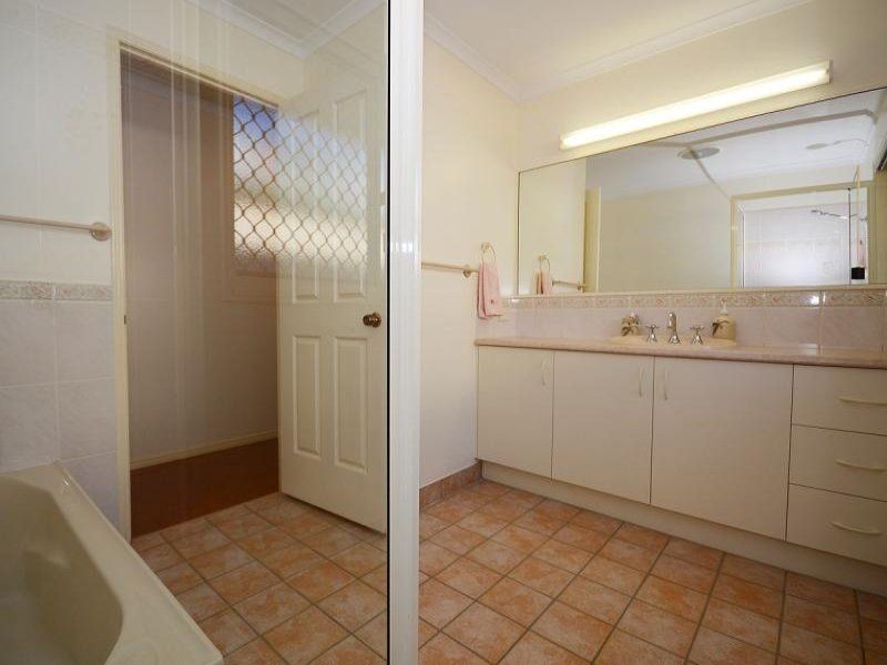 2 Yuruga Place, Tinana QLD 4650