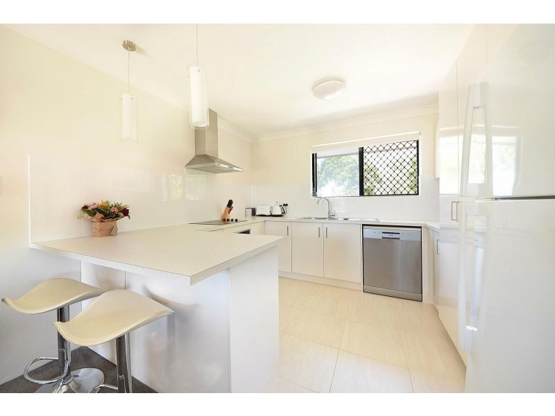 6/40 Oceanic Drive, Mermaid Waters QLD 4218