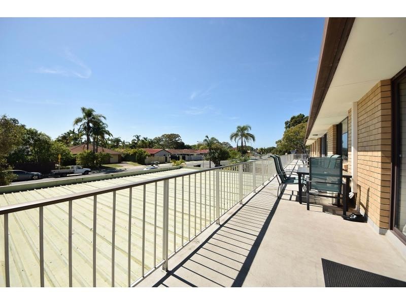 6/40 Oceanic Drive, Mermaid Waters QLD 4218