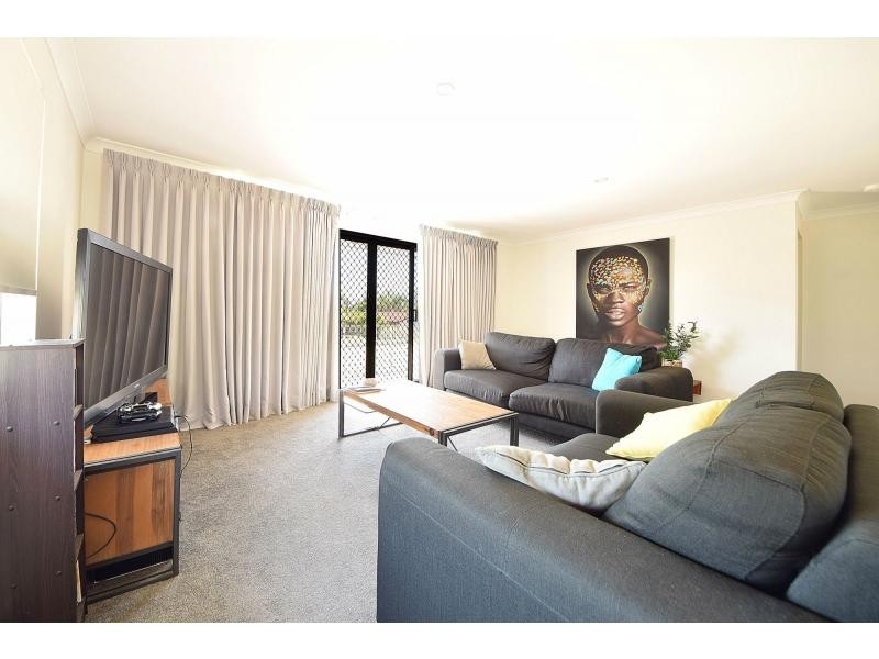 6/40 Oceanic Drive, Mermaid Waters QLD 4218